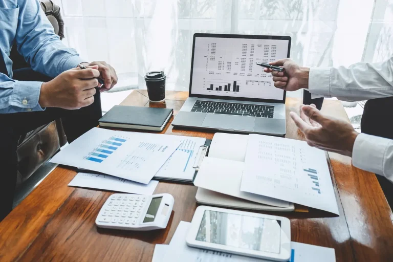 Long i short na Forex: Podstawy pozycjonowania się na rynku